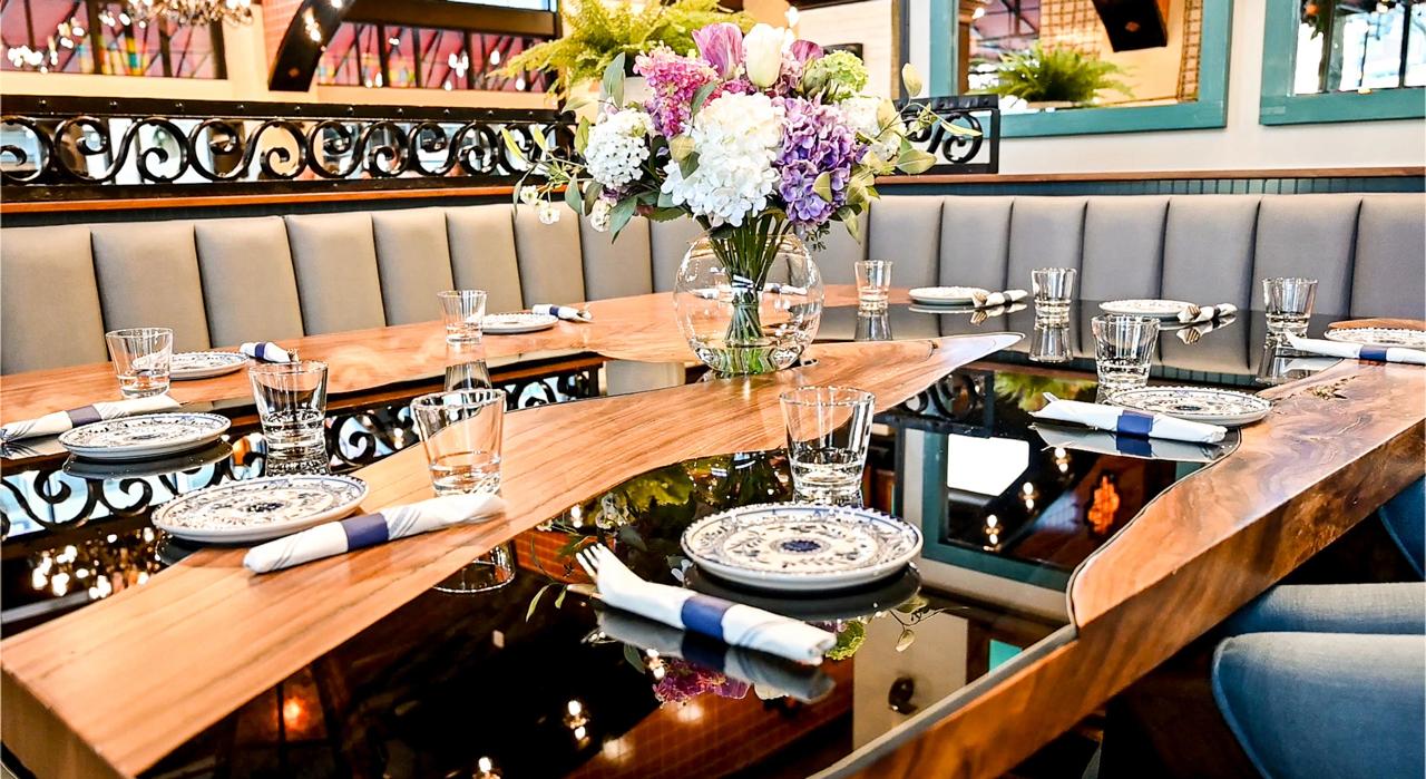 Restaurant interior 9