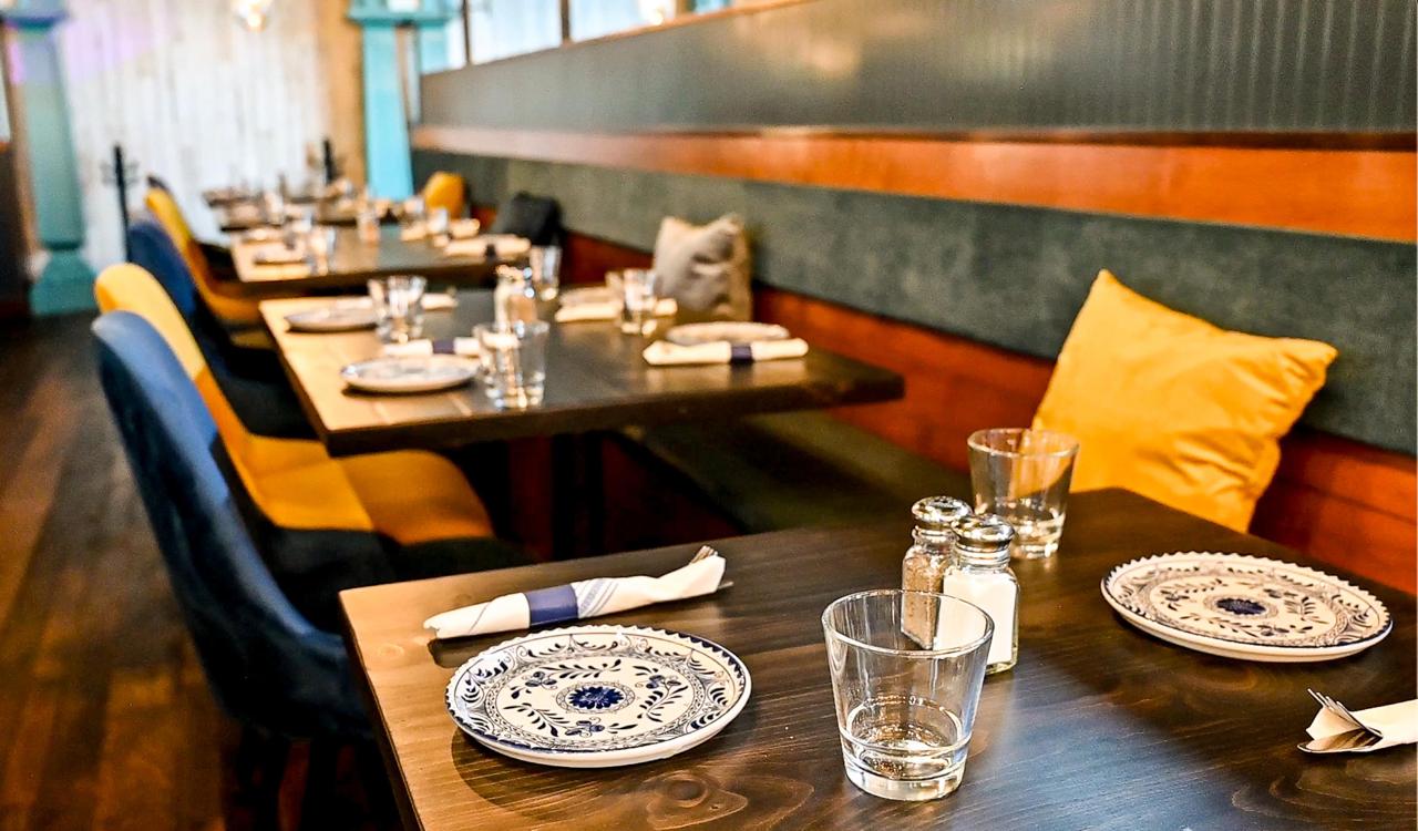 Restaurant interior 11